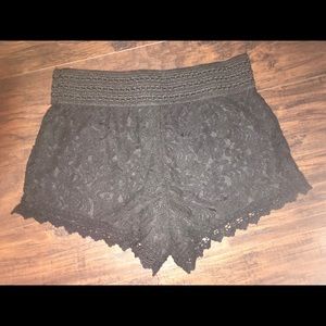 Ambience lace shorts